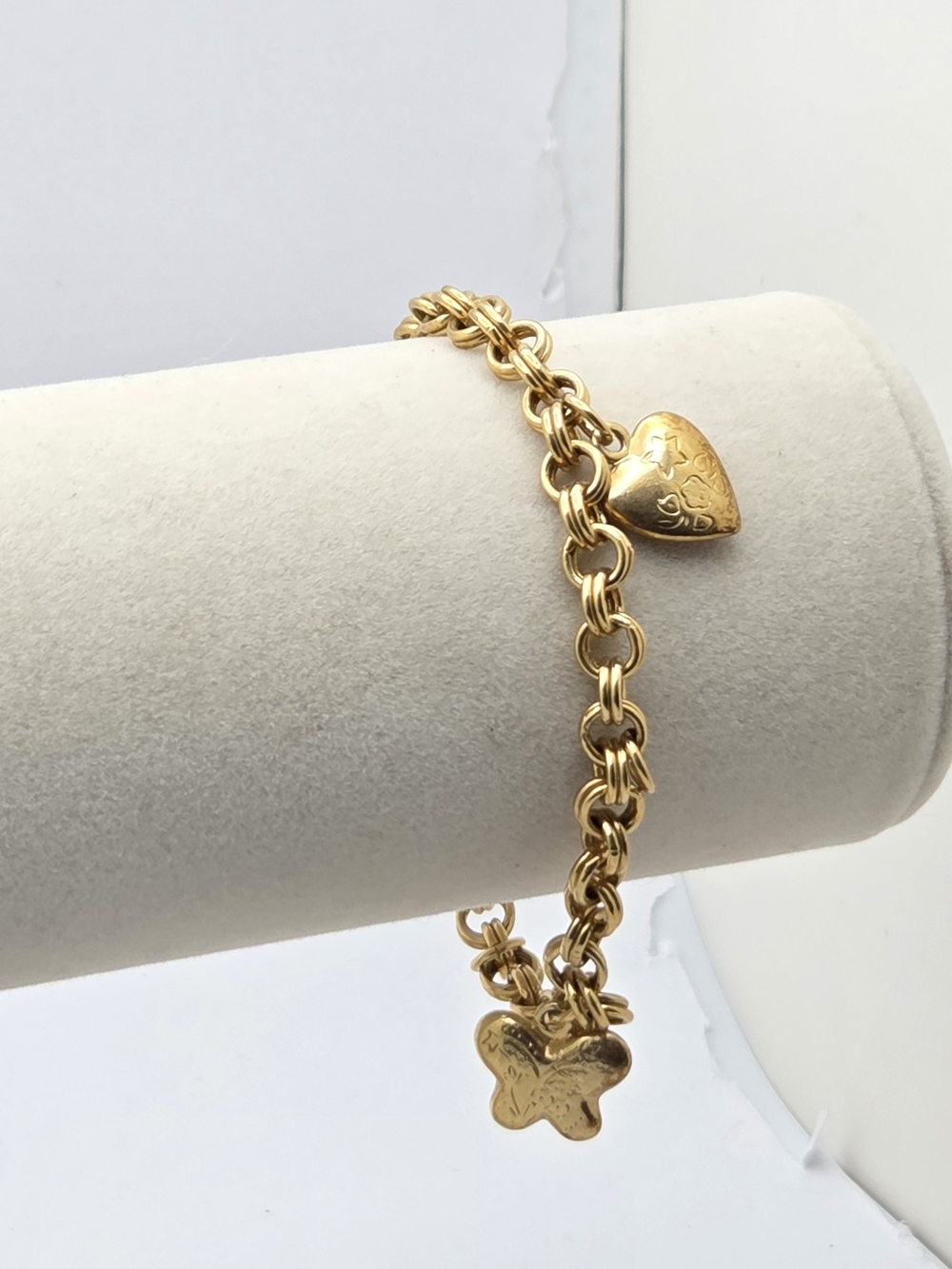 Vintage Avon Gold Tone Charm Bracelet Heart & Butterfly 7" - Picture 11 of 11